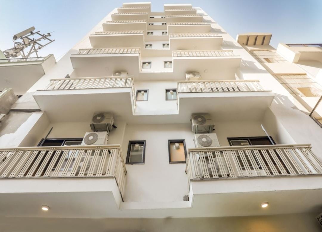 Hotel In Noida Sector- 49